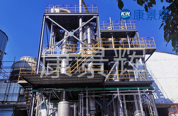 三效蒸發(fā)器定制采購合同中，會約定付款比例、周期、生產(chǎn)周期、安裝調(diào)試周期、以及售后服務保障等。